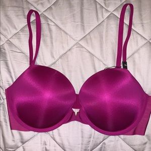 Magenta Victoria’s Secret push up bra